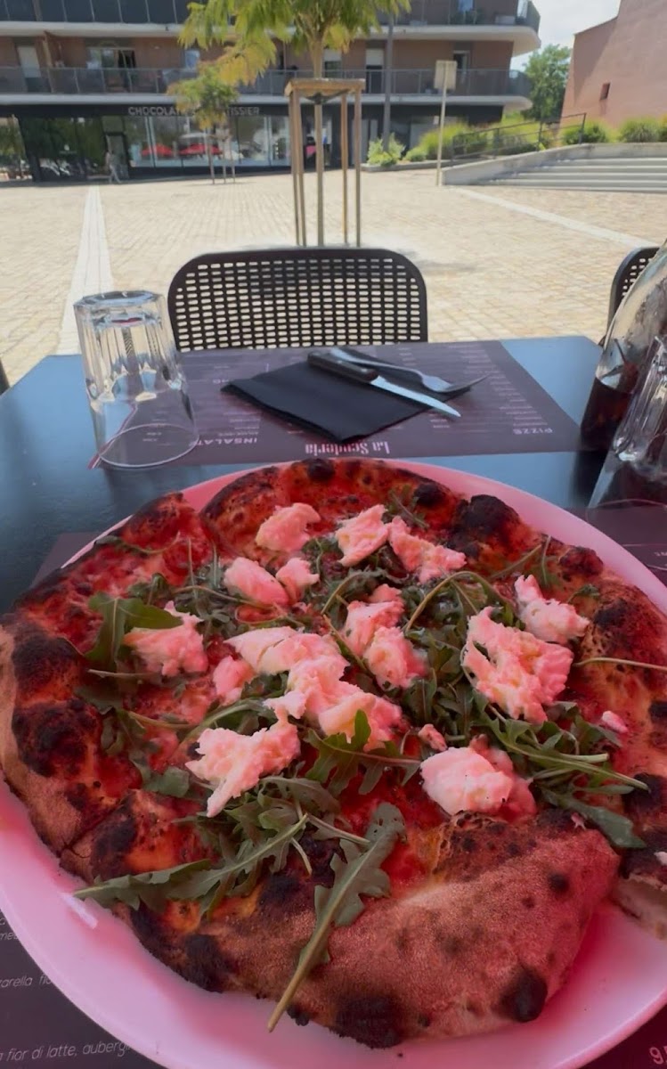 Pizzeria La Scuderia-2